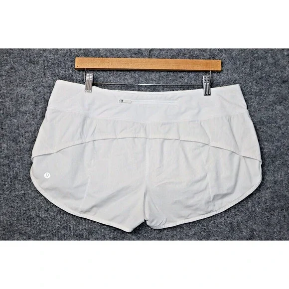 Lululemon Shorts Women 12 White Speed Up 2.5" Lined Athleisure Yoga Train Run - Picture 2 of 5